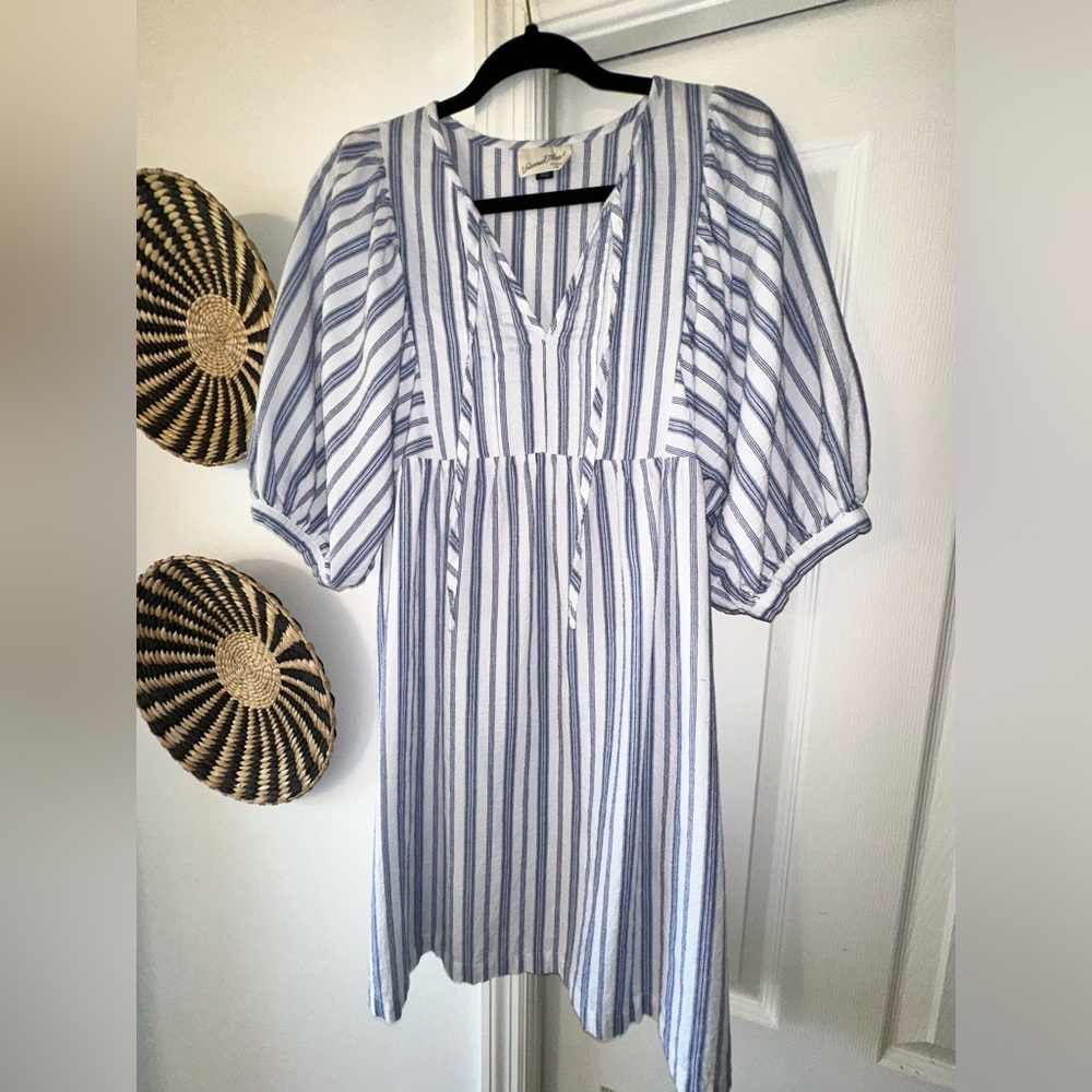 UNIVERSAL THREAD dress